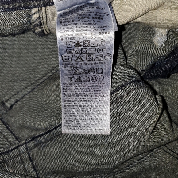 Levi's Dark Wash Skinny Jeans - Picture 6 of 11